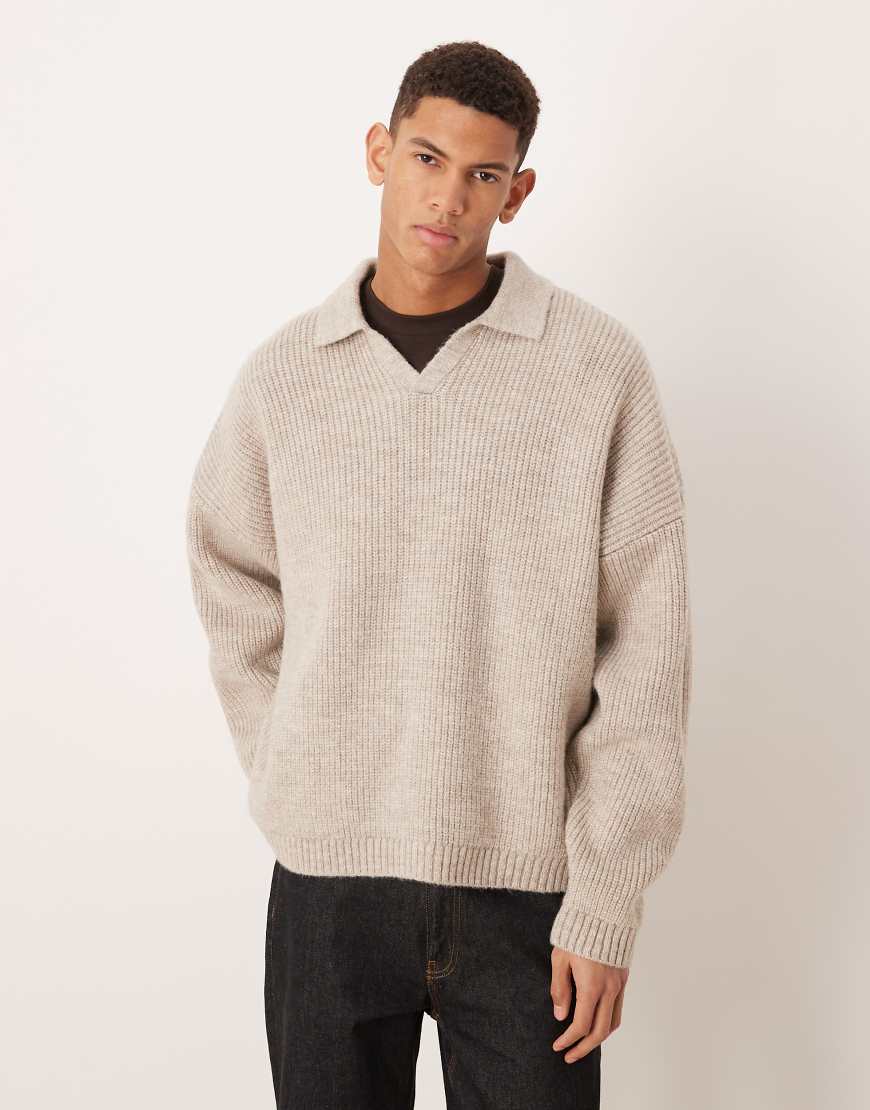 ASOS DESIGN - Kastiger Super-Oversize-Strickpullover in Beige mit Patentmuster und eingekerbtem Ausschnitt-Neutral von ASOS DESIGN
