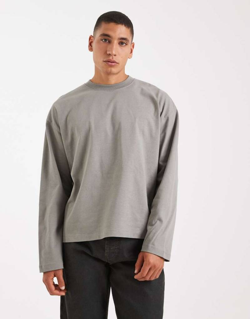 ASOS DESIGN - Kastiges, langärmliges Oversize-Shirt aus schwerem Material in Grau von ASOS DESIGN