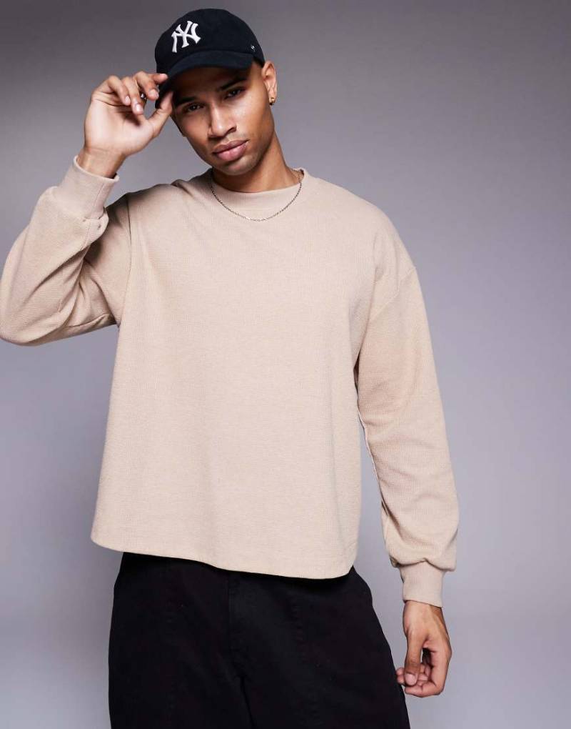 ASOS DESIGN - Kastiges, langärmliges Oversize-T-Shirt in Beige mit Waffelstruktur-Neutral von ASOS DESIGN