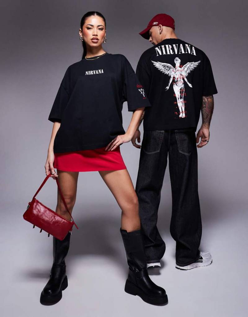ASOS DESIGN - Kastiges, lizenziertes Unisex-T-Shirt in Schwarz mit „Nirvana"-Prints und Oversize-Schnitt von ASOS DESIGN