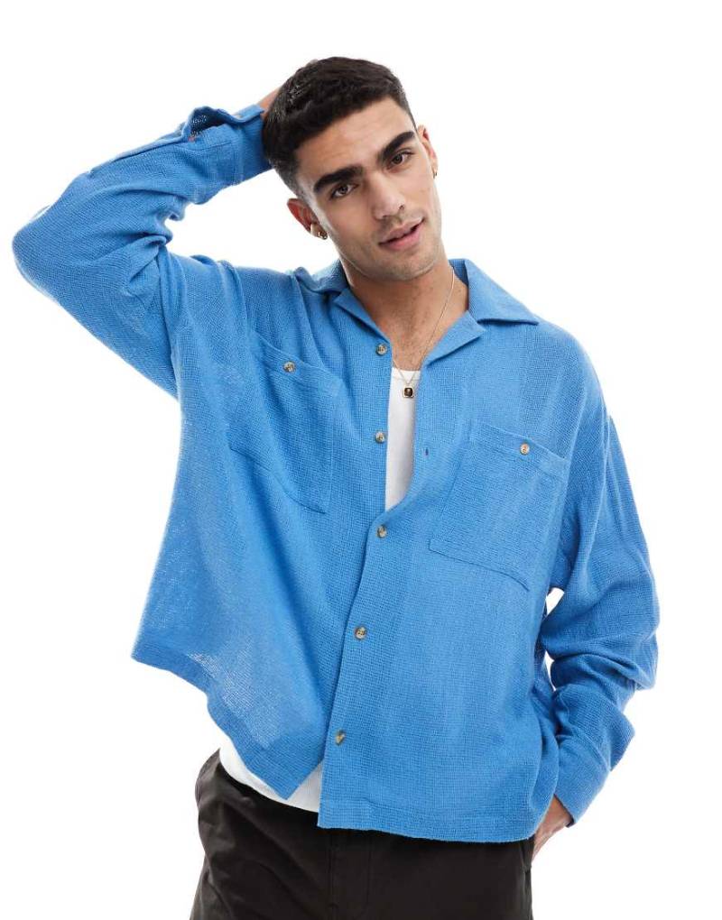 ASOS DESIGN - Kastiges, strukturiertes Oversize-Hemd in Blau von ASOS DESIGN