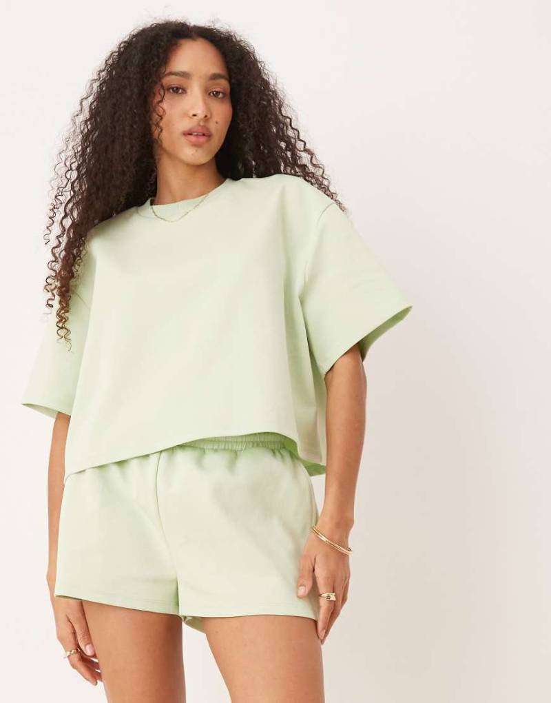 ASOS DESIGN - Kastiges Cropped T-Shirt aus Interlock-Stoff in Pastellgrün, Kombiteil von ASOS DESIGN