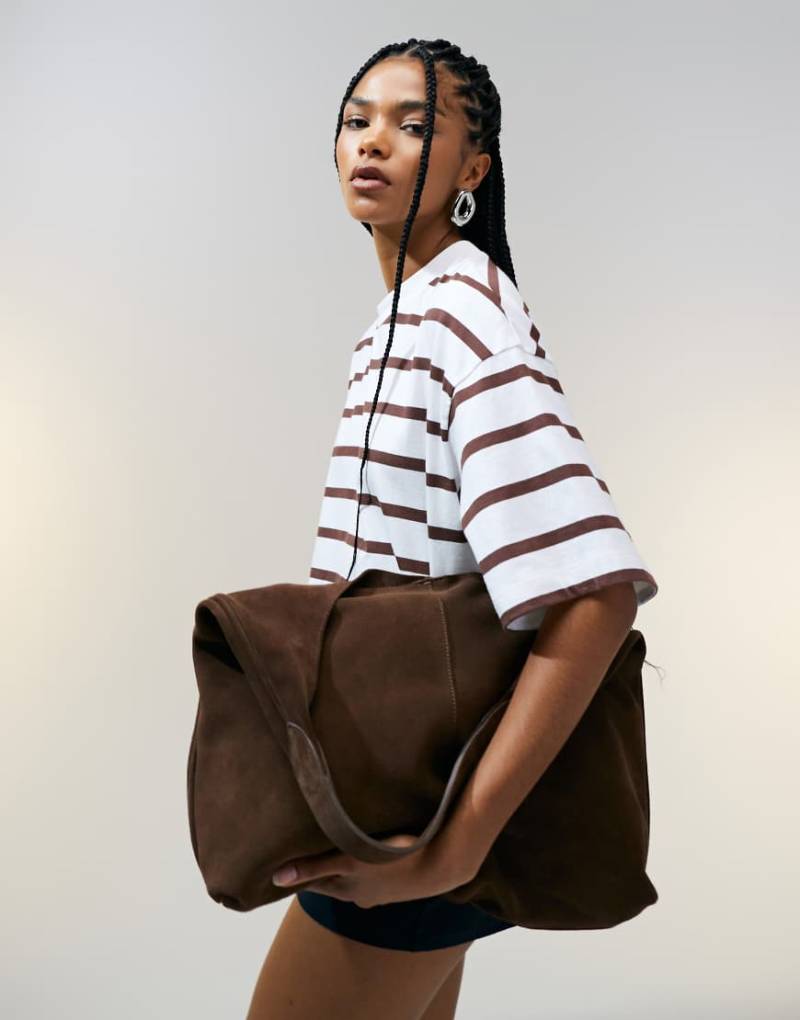 ASOS DESIGN - Kastiges Cropped-T-Shirt in Schokobraun & Cremeweiß gestreift-Bunt von ASOS DESIGN