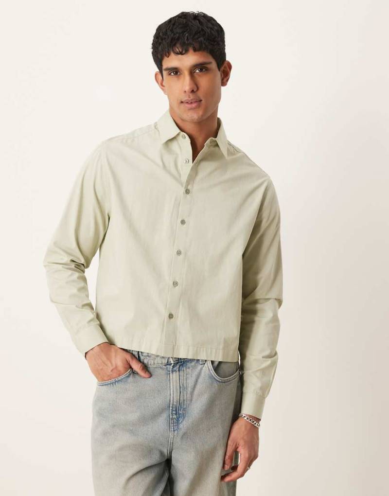 ASOS DESIGN - Kastiges Oversize-Hemd aus Popeline in Salbeigrün von ASOS DESIGN