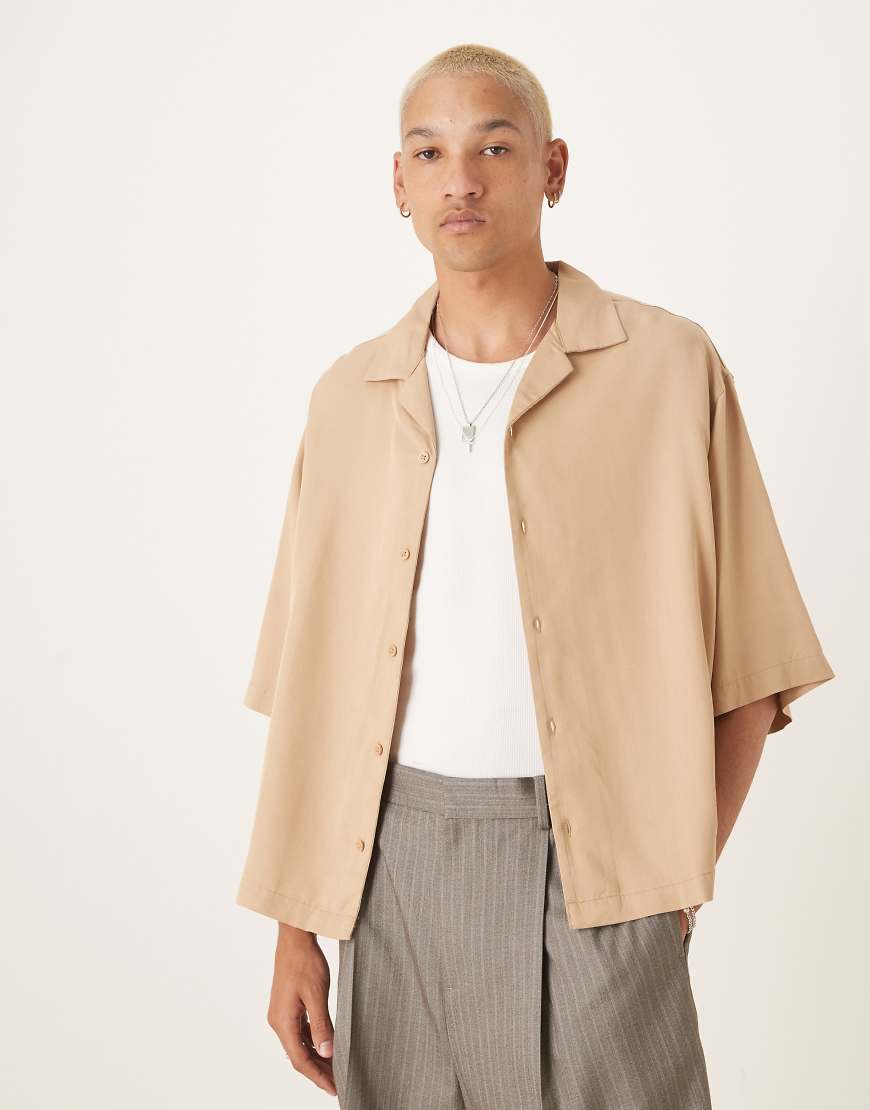 ASOS DESIGN - Hochwertiges, kastiges Oversize-Hemd in Beige mit Reverskragen-Neutral von ASOS DESIGN