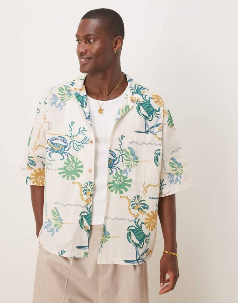 ASOS DESIGN - Kastiges Oversize-Hemd in Neutral mit Reverskragen und Muster-Bunt von ASOS DESIGN