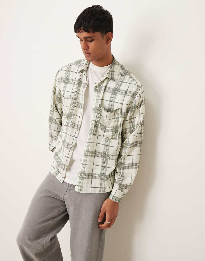 ASOS DESIGN - Kastiges Oversize-Hemd mit verwaschenem Karomuster in neutralen Farben und durchgehendem Reißverschluss-Bunt ASOS DESIGN - Kastiges Oversize-Hemd mit verwaschenem Karomuster in neutralen Farben und durchgehendem Reißverschluss-Bunt von ASOS DESIGN