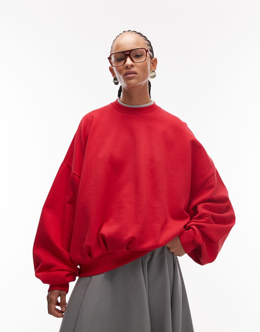 ASOS DESIGN - Kastiges Oversize-Sweatshirt in Rot von ASOS DESIGN