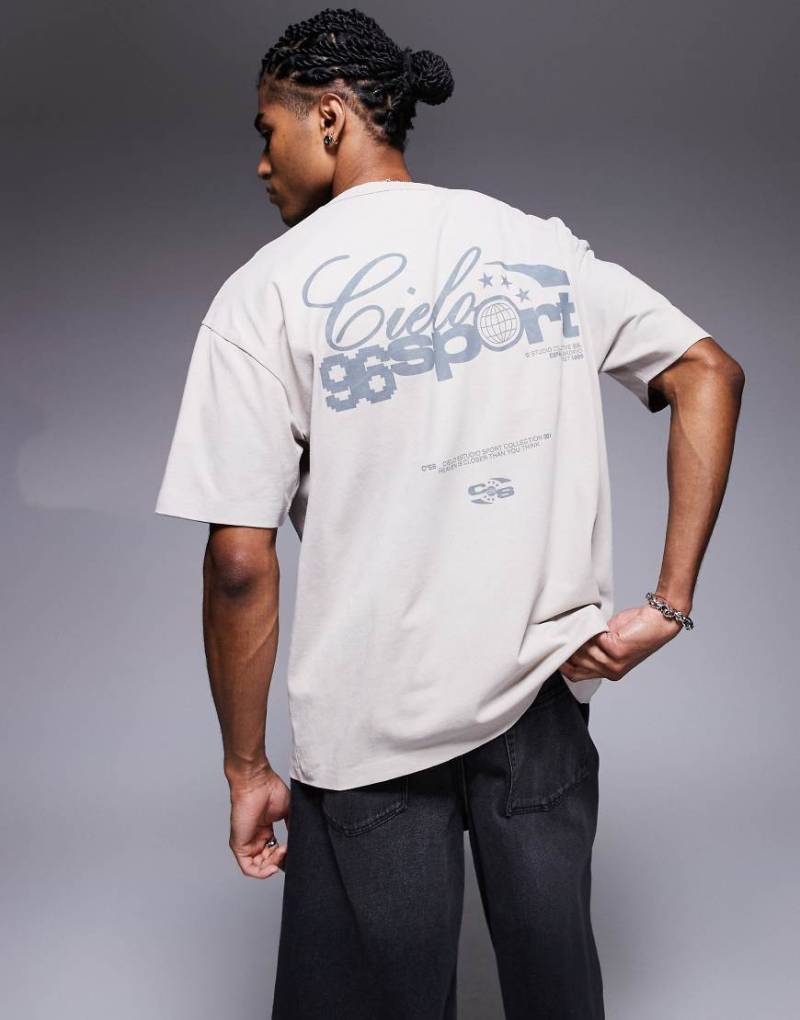 ASOS DESIGN - Schweres, kastiges Oversize-T-Shirt in verwaschenem Beige mit Sport-Text-Grafikprint-Neutral von ASOS DESIGN
