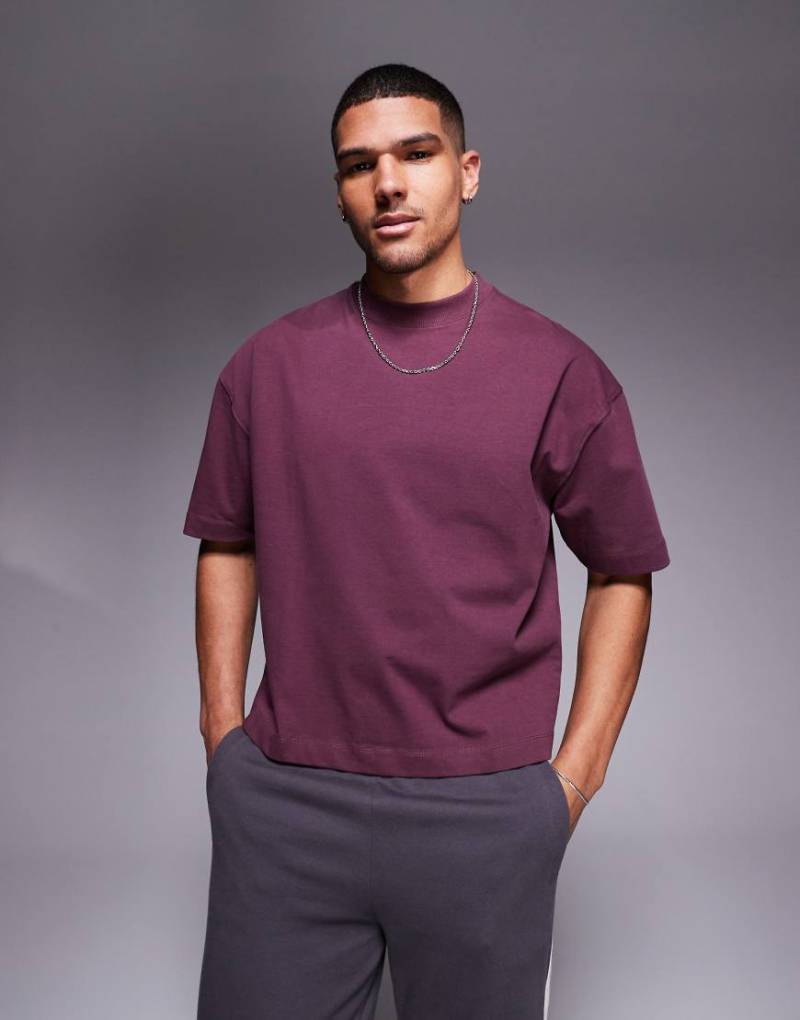 ASOS DESIGN - Kastiges Oversize-T-Shirt aus sehr superschwerem Stoff in Dunkelbraun von ASOS DESIGN