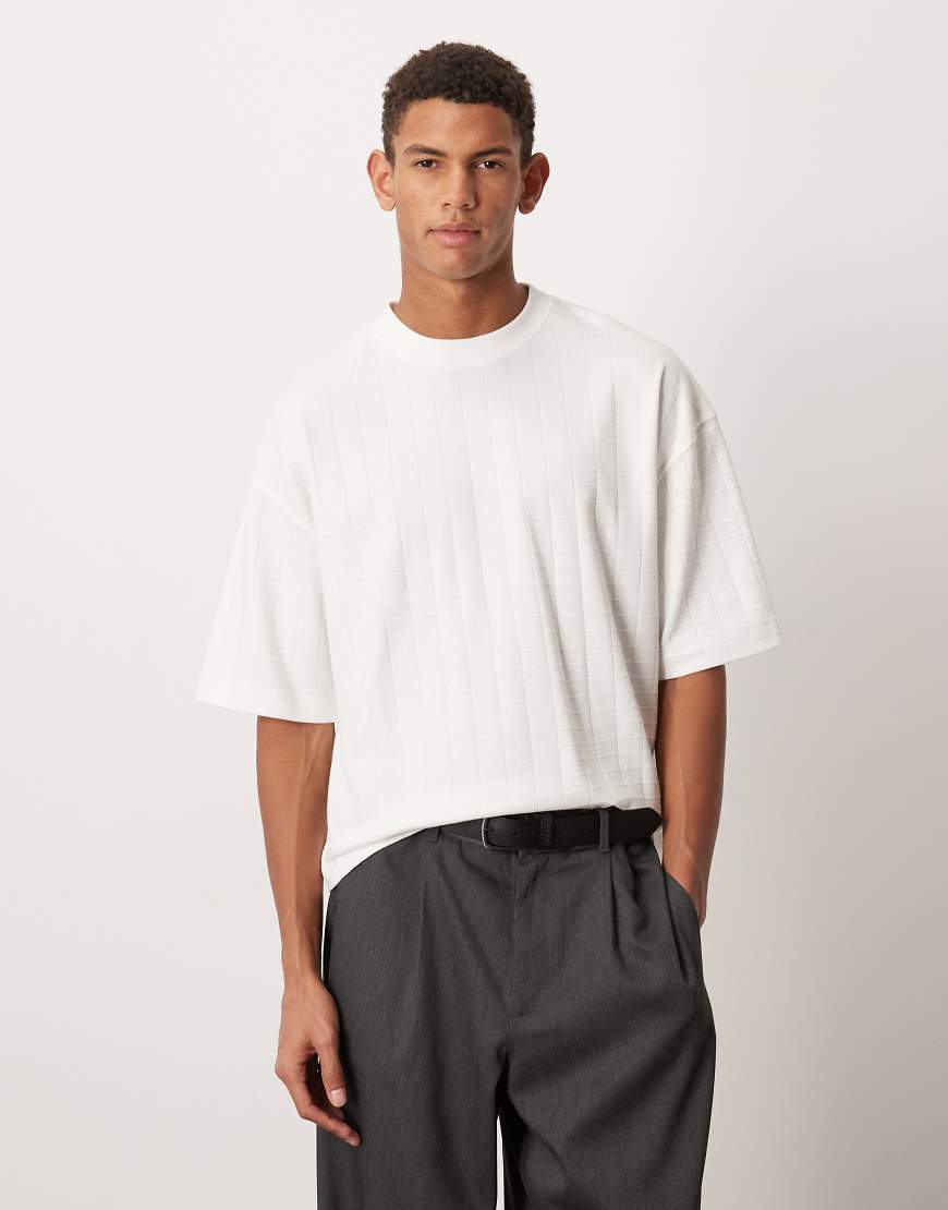 ASOS DESIGN - Kastiges Oversize-T-Shirt aus schwerem, strukturiertem Stoff in Weiß von ASOS DESIGN