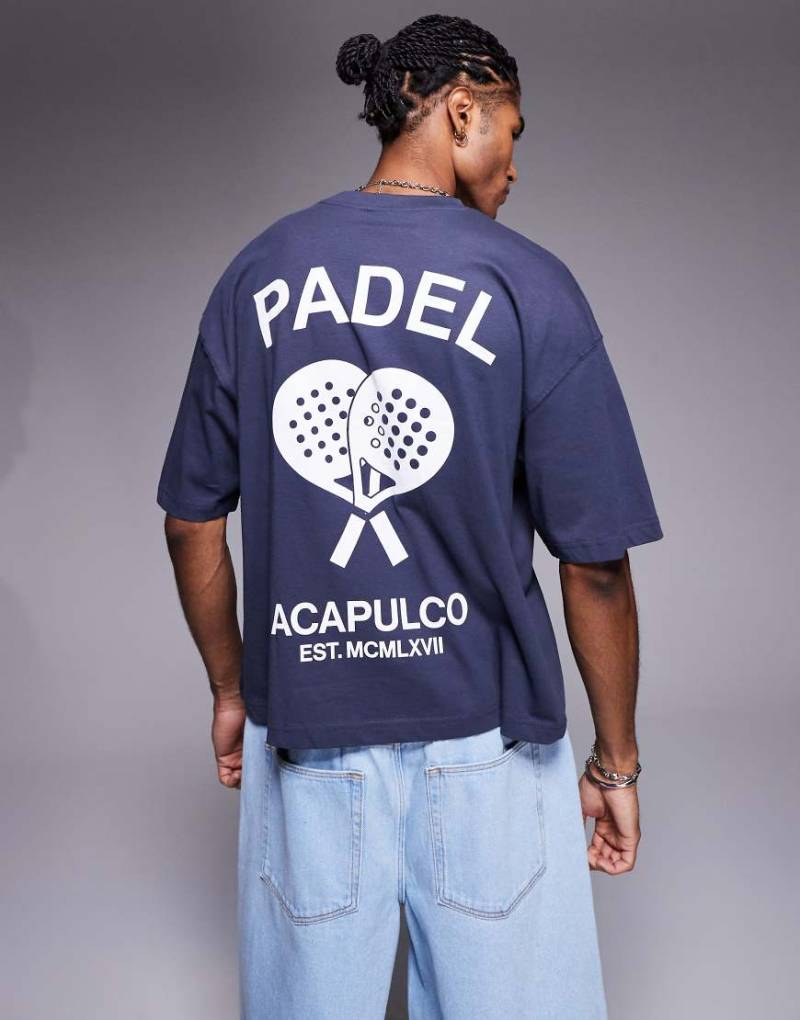 ASOS DESIGN - Kastiges Oversize-T-Shirt in Marineblau mit „Padel"-Grafikprint von ASOS DESIGN