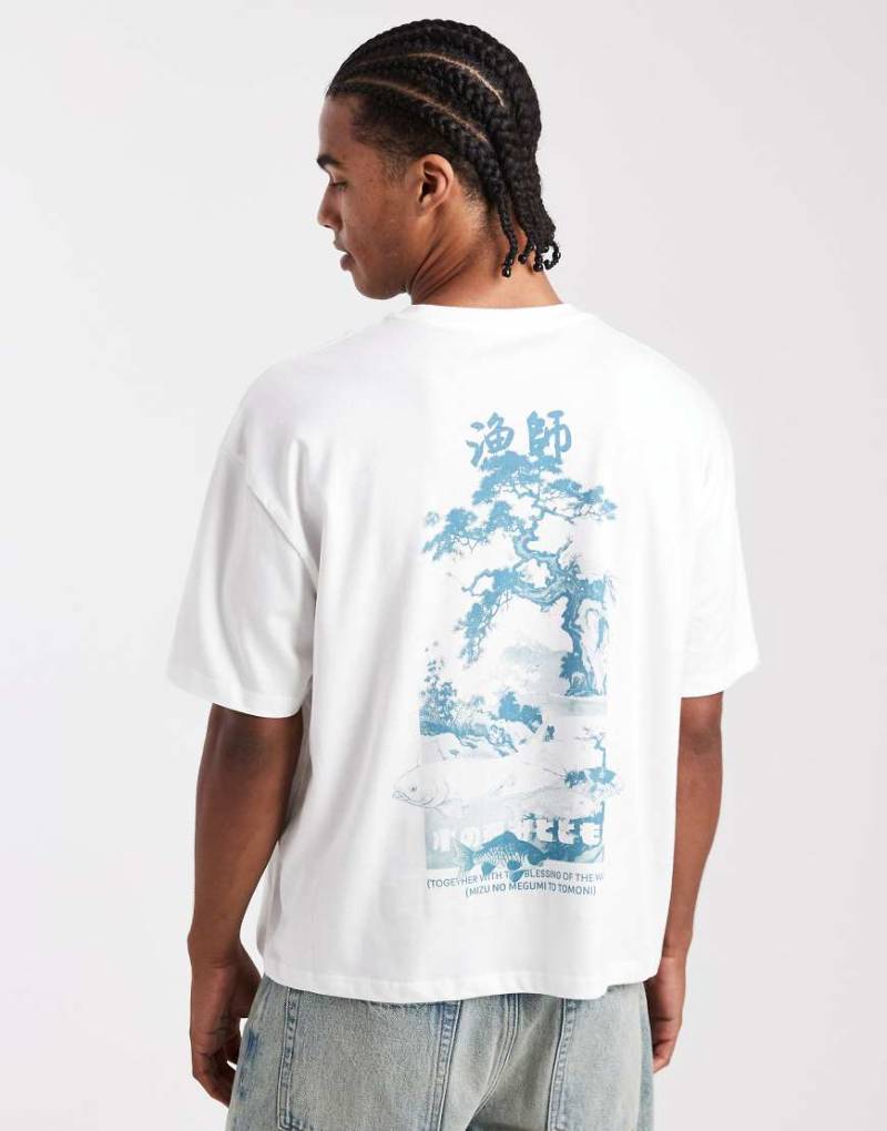 ASOS DESIGN - Kastiges Oversize-T-Shirt in Weiß mit Landschafts-Grafikprint ASOS DESIGN - Kastiges Oversize-T-Shirt in Weiß mit Landschafts-Grafikprint von ASOS DESIGN
