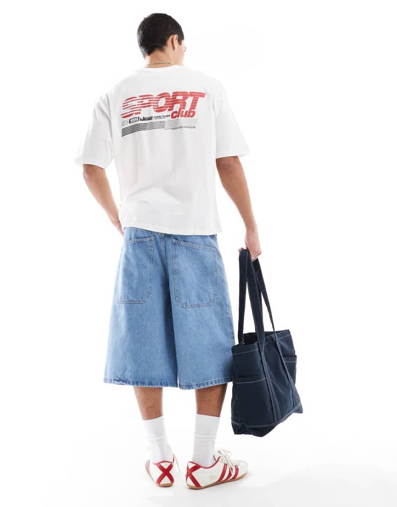 ASOS DESIGN - Kastiges Oversize-T-Shirt in Weiß mit Sport-Grafikprint von ASOS DESIGN