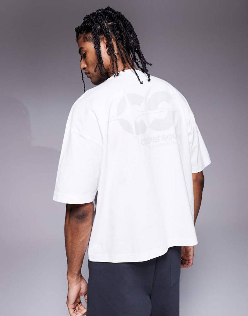 ASOS DESIGN - Kastiges Oversize-T-Shirt in Weiß mit Street-Print von ASOS DESIGN