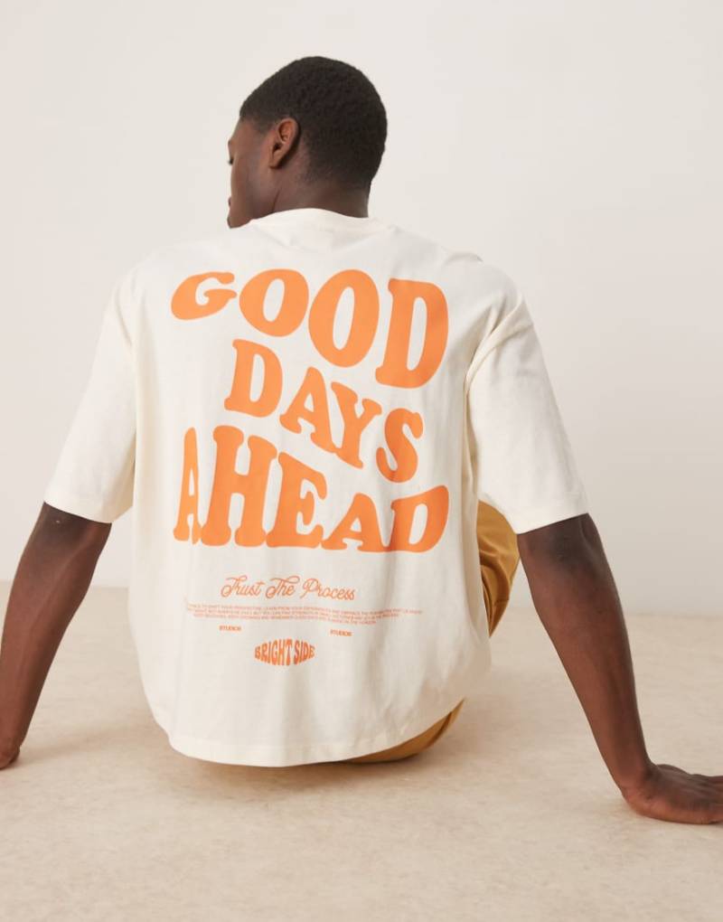 ASOS DESIGN - Kastiges Oversize-T-Shirt in Wollweiß mit Rückenprint von ASOS DESIGN