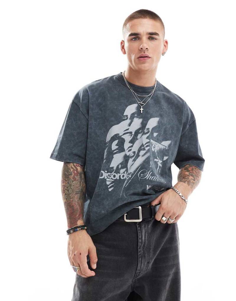 ASOS DESIGN - Kastiges Oversize-T-Shirt in verwaschenem Grün mit Print vorne von ASOS DESIGN