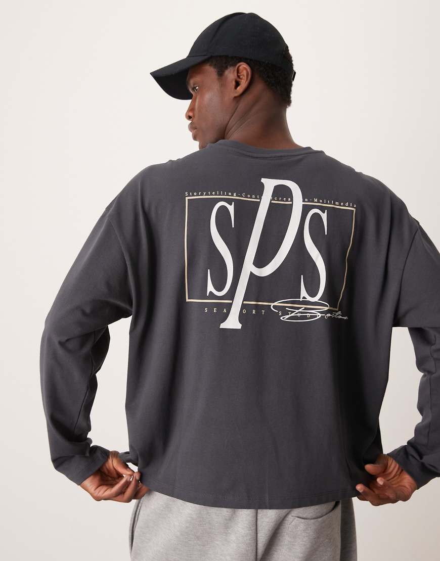 ASOS DESIGN - Kastiges Oversize-T-Shirt mit Text-Rückenprint-Grau von ASOS DESIGN