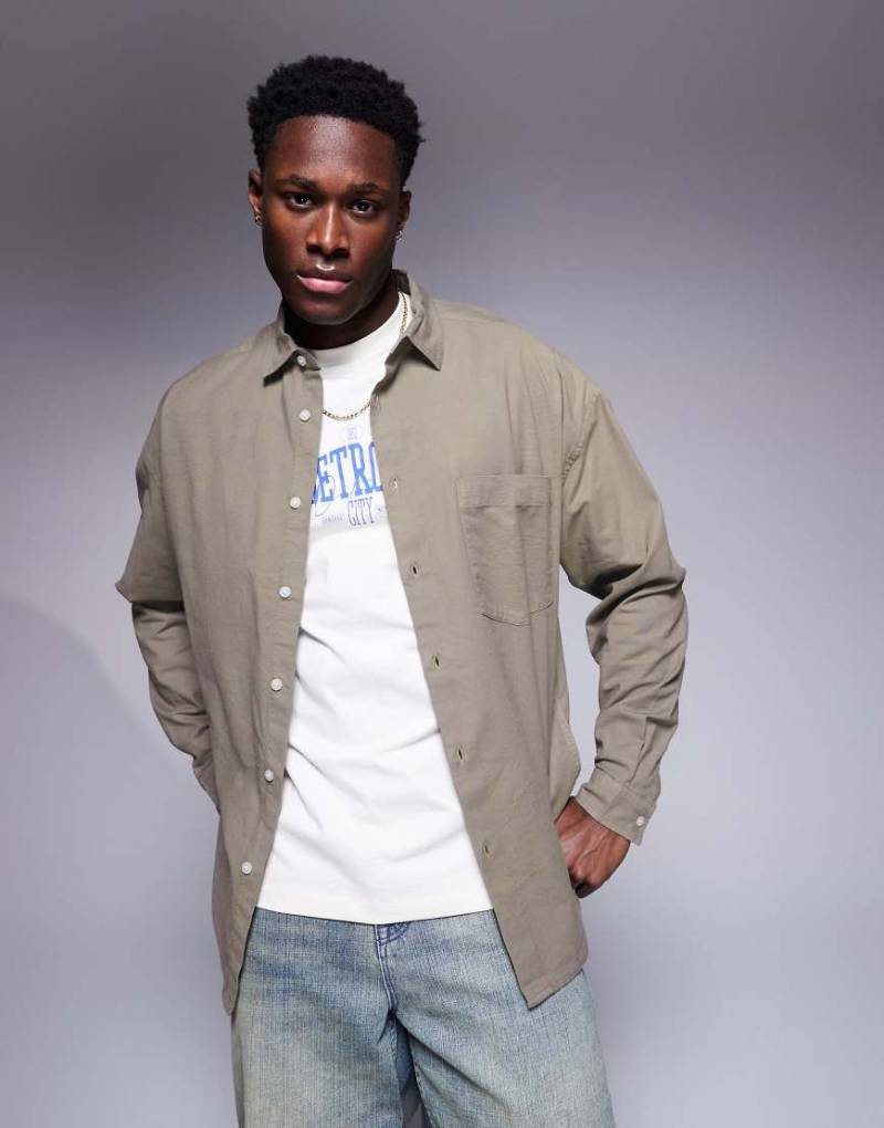 ASOS DESIGN - Kastiges Oxford-Hemd in Grau mit Oversize-Schnitt-Grün von ASOS DESIGN