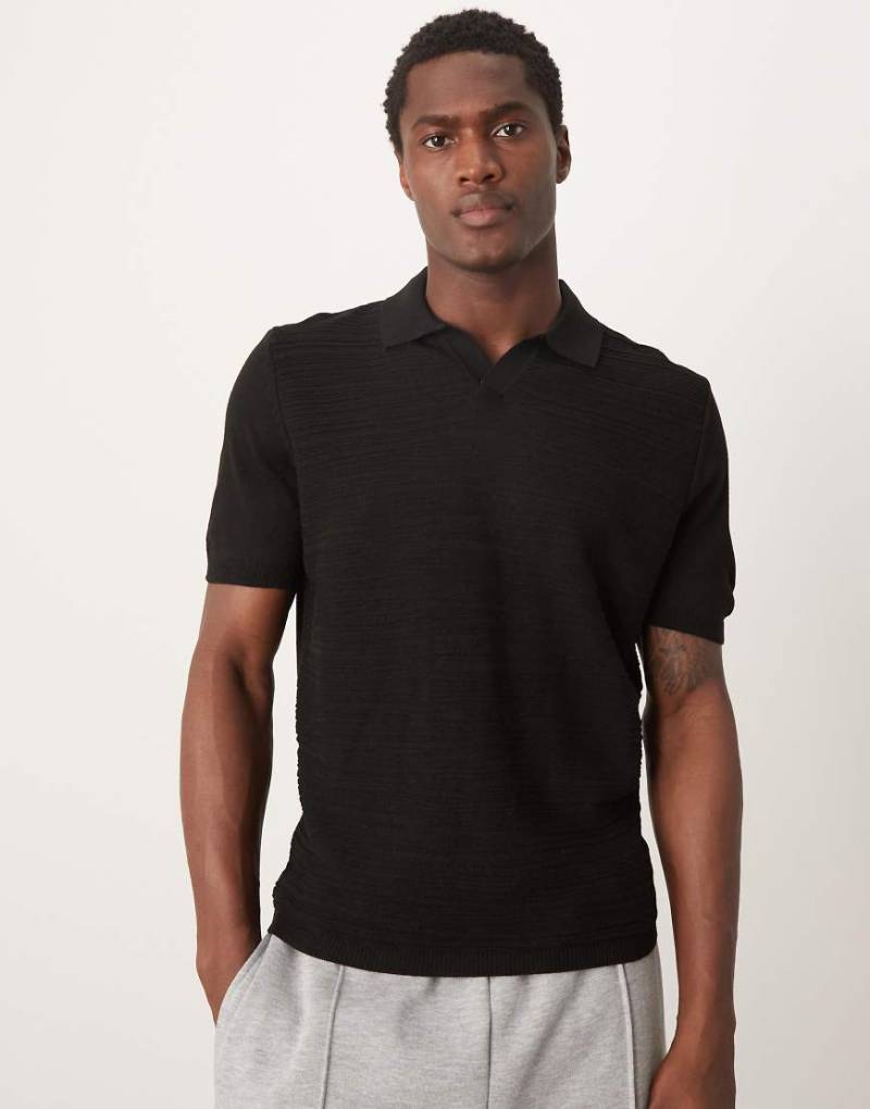 ASOS DESIGN - Kastiges Polohemd aus leichtem Strickmaterial in Schwarz mit melierter Struktur ASOS DESIGN - Kastiges Polohemd aus leichtem Strickmaterial in Schwarz mit melierter Struktur von ASOS DESIGN