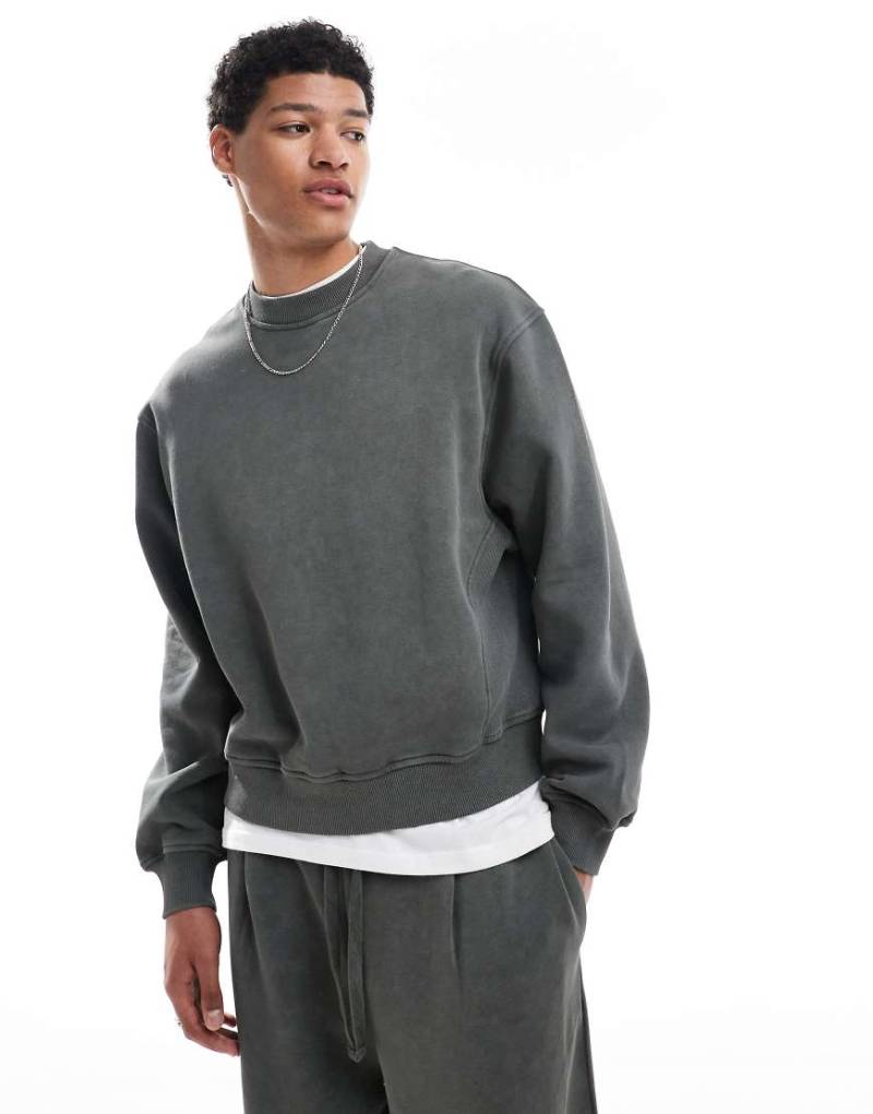 ASOS DESIGN - Kastiges Relaxed-Fit-Sweatshirt in Khaki, Kombiteil-Grün von ASOS DESIGN