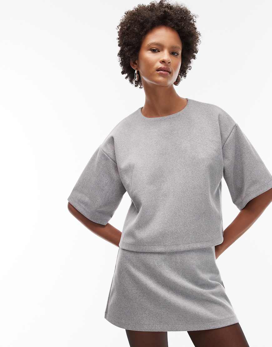 ASOS DESIGN - Kastiges T-Shirt in Grau mit angerauter Oberfläche, Kombiteil-Brown von ASOS DESIGN