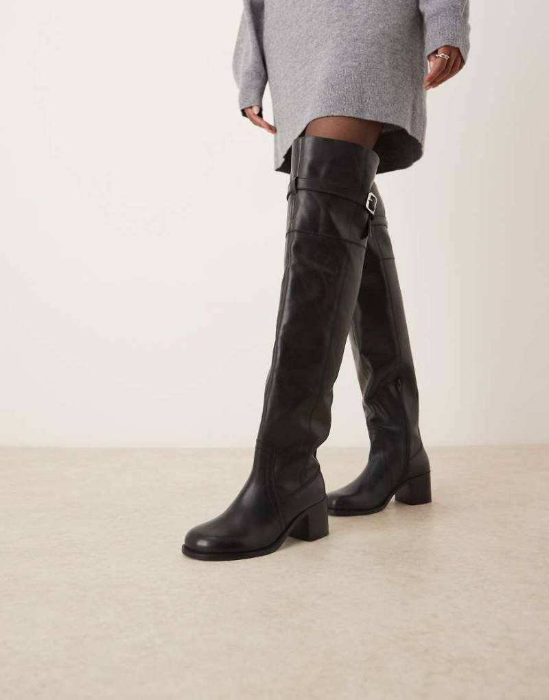 ASOS DESIGN - Kensington - Overknee-Stiefel aus schwarzem Leder mit Absatz von ASOS DESIGN