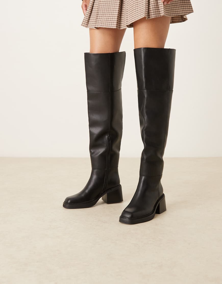 ASOS DESIGN - Kilian - Overknee-Stiefel in Schwarz mit dicker Sohle von ASOS DESIGN