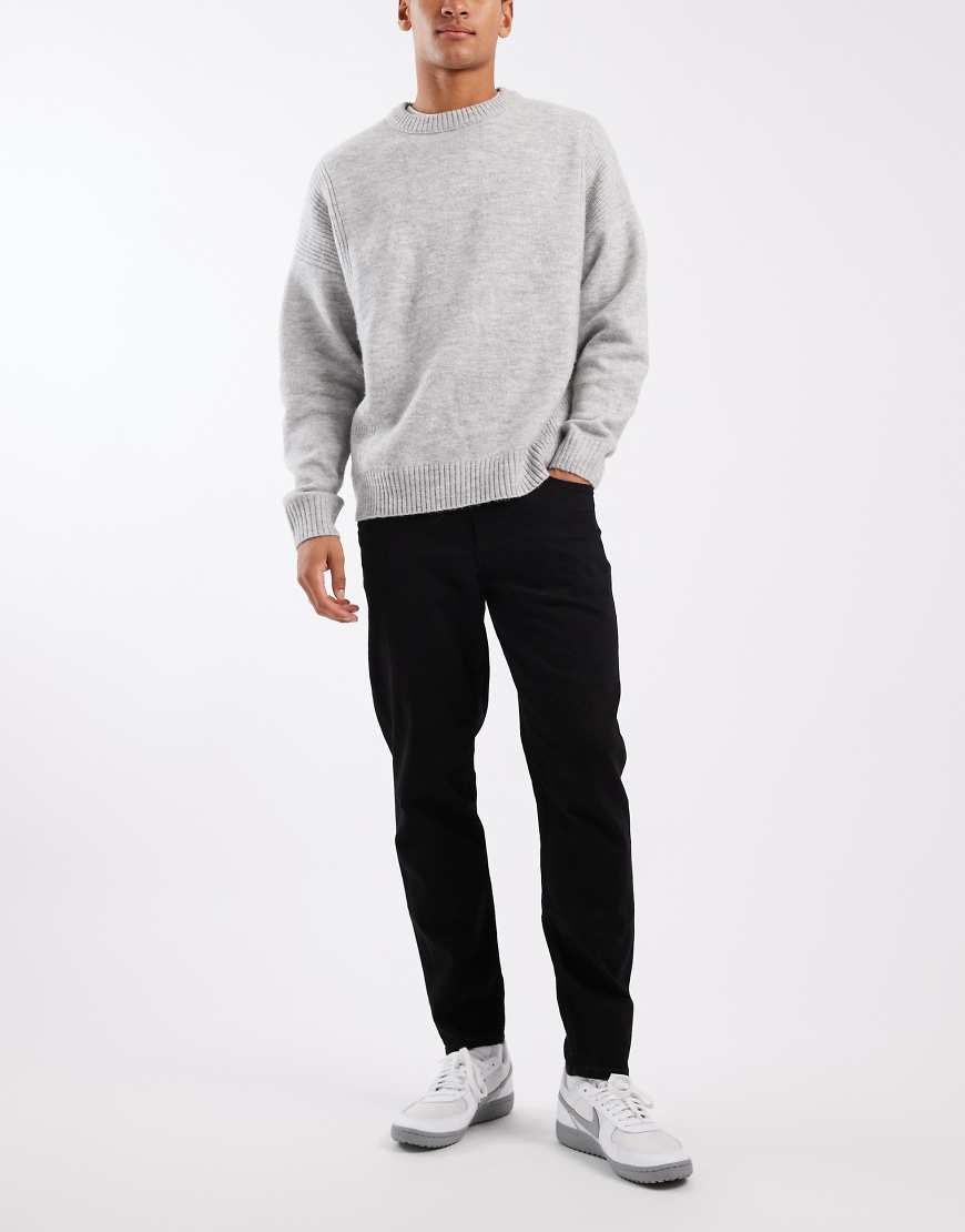 ASOS DESIGN - Karottenjeans in Schwarz von ASOS DESIGN