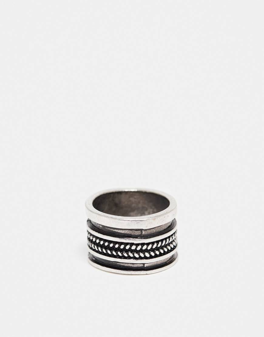 ASOS DESIGN - Klobiger Ring in polierter Silberoptik ASOS DESIGN - Klobiger Ring in polierter Silberoptik von ASOS DESIGN