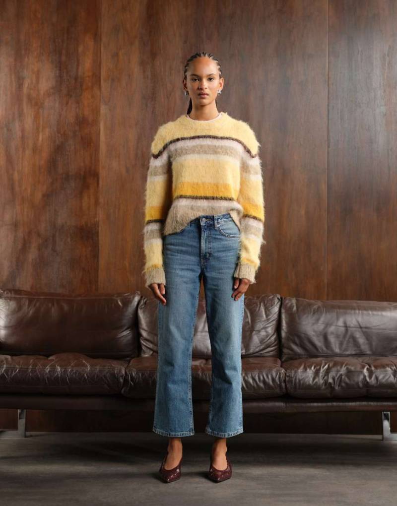 ASOS DESIGN - Knöchellange, gerade geschnittene Jeans in Mittelblau mit Comfort-Stretch von ASOS DESIGN