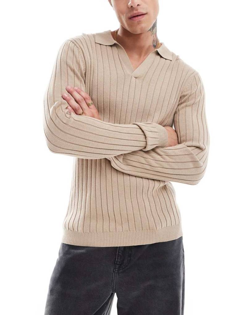 ASOS DESIGN - Körperbetonter Basic-Pullover aus Rippstrick in Taupe mit eingekerbtem Ausschnitt-Neutral von ASOS DESIGN