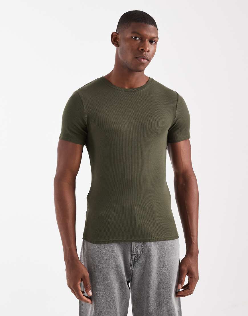 ASOS DESIGN - Körperbetontes, geripptes Basic-T-Shirt in Khaki-Grün von ASOS DESIGN