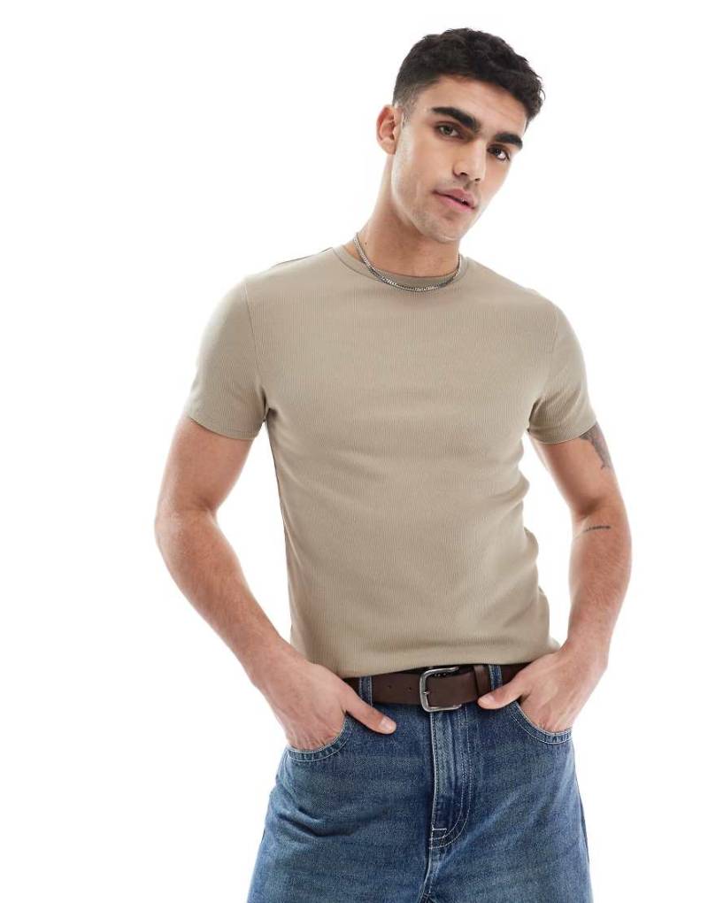 ASOS DESIGN - Körperbetontes Basic-T-Shirt in geripptem Steinbeige-Neutral von ASOS DESIGN