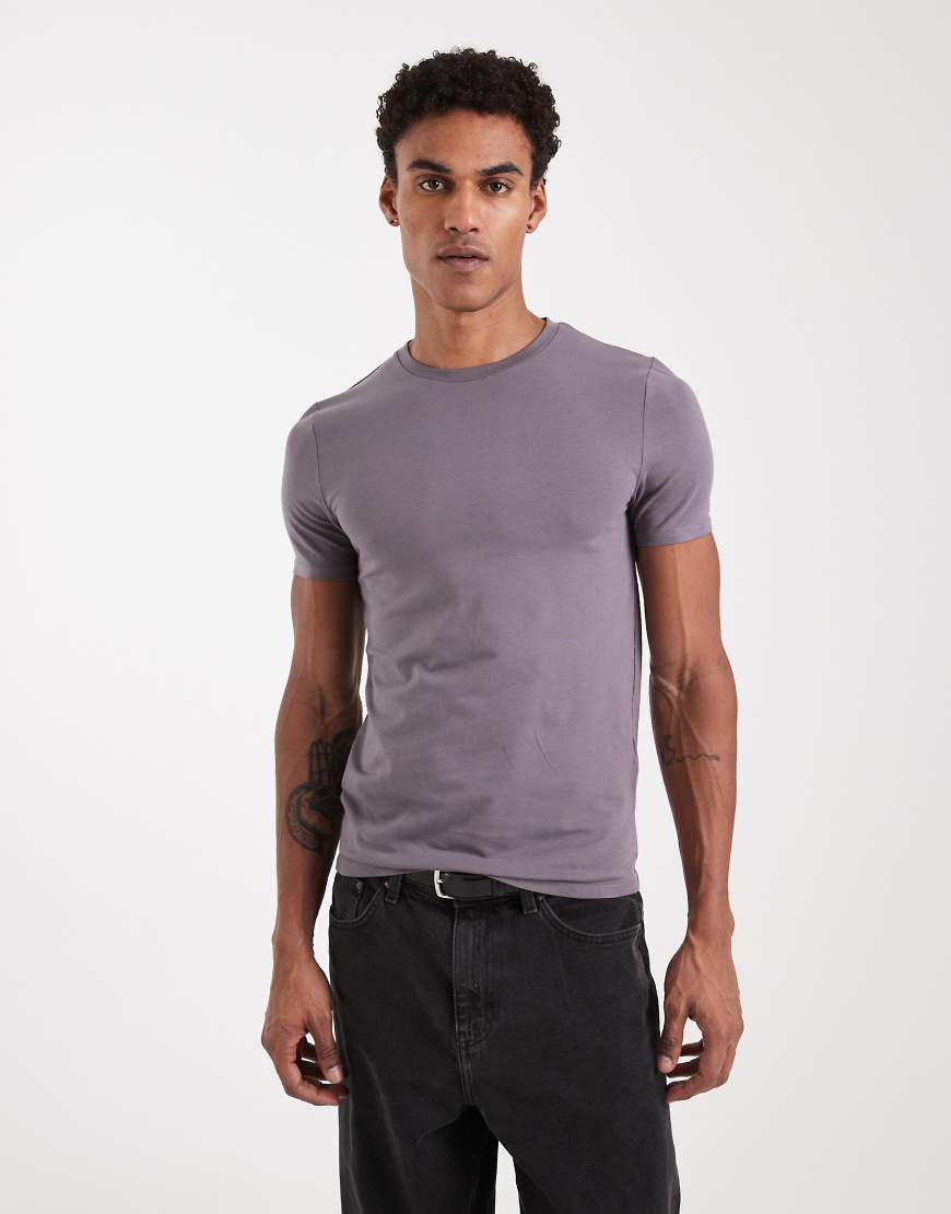 ASOS DESIGN - Körperbetontes Basic-T-Shirt in Grau von ASOS DESIGN