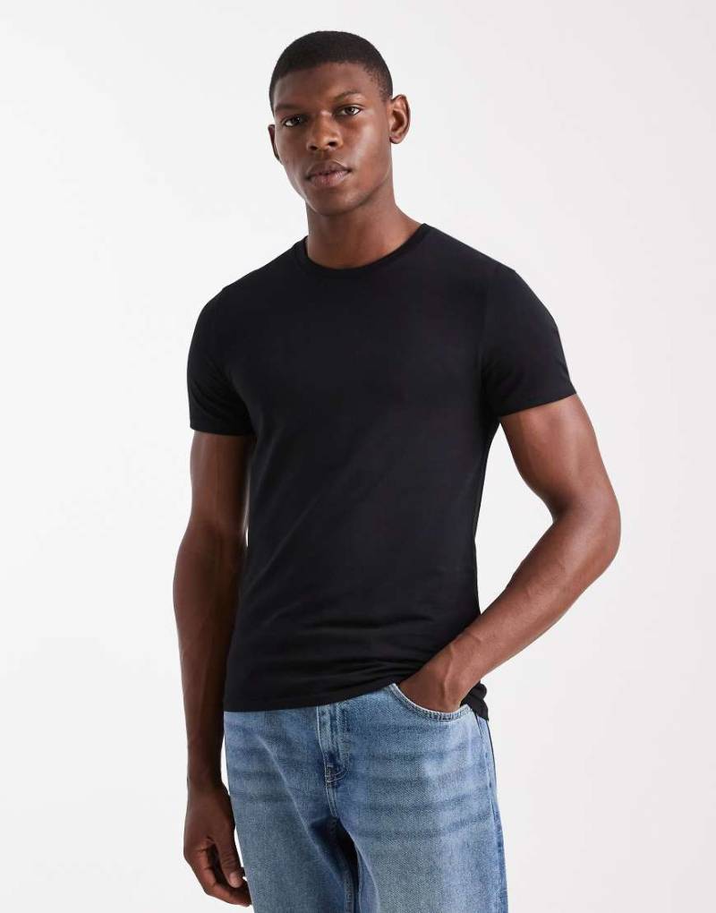 ASOS DESIGN - Körperbetontes Basic-T-Shirt in Schwarz von ASOS DESIGN
