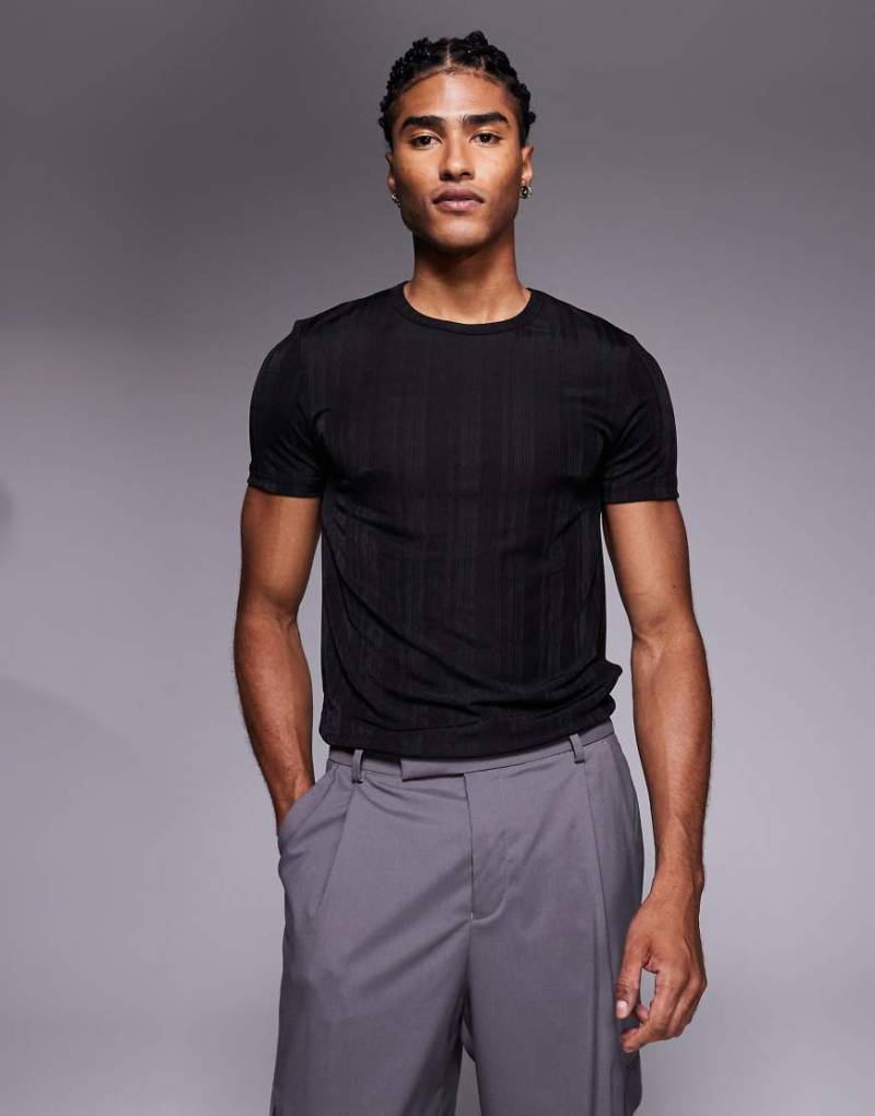 ASOS DESIGN - Körperbetontes T-Shirt aus geripptem Netzstoff in transparentem Schwarz von ASOS DESIGN