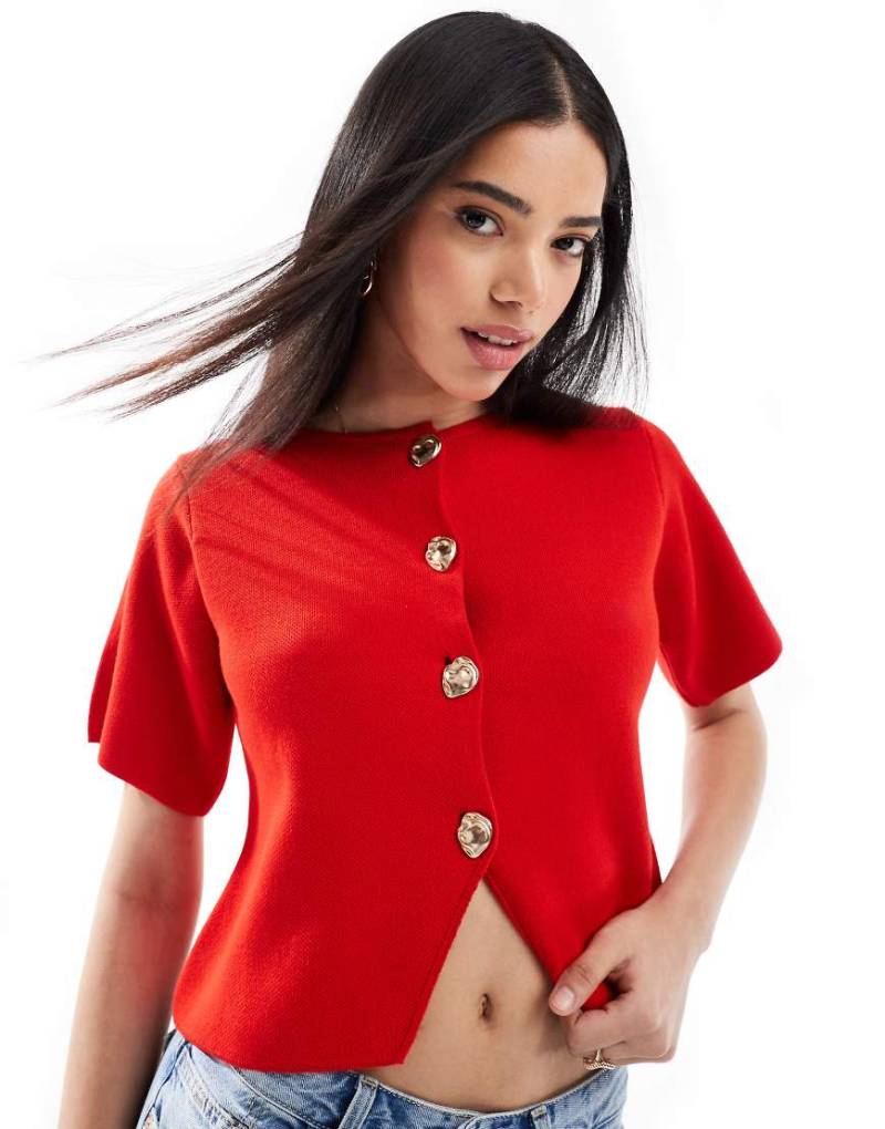 ASOS DESIGN - Kurzärmlige Strickjacke aus kompaktem Strick in Rot von ASOS DESIGN