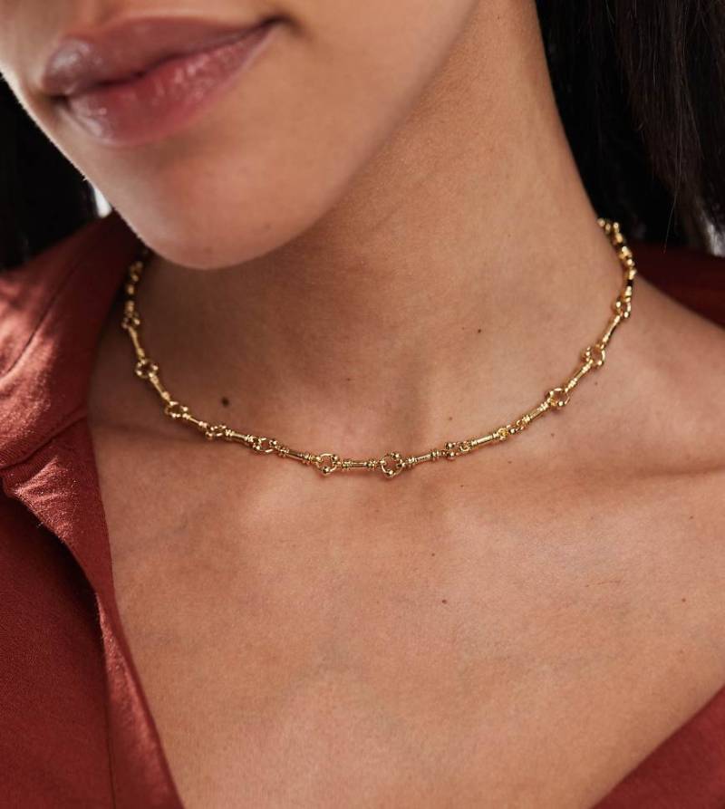 ASOS DESIGN - Kurze Halskette in Vintage-Goldoptik mit Struktur-Goldfarben von ASOS DESIGN