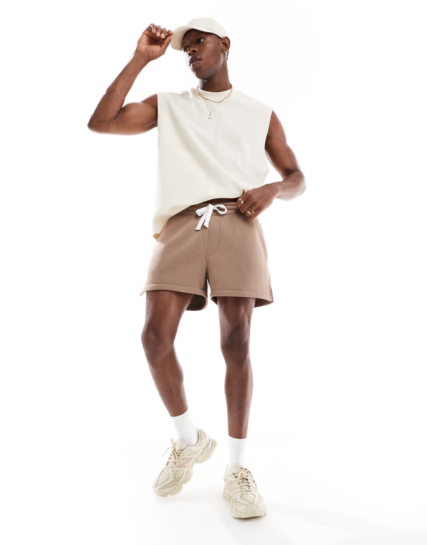 ASOS DESIGN - Kurze Shorts in Braun ASOS DESIGN - Kurze Shorts in Braun von ASOS DESIGN