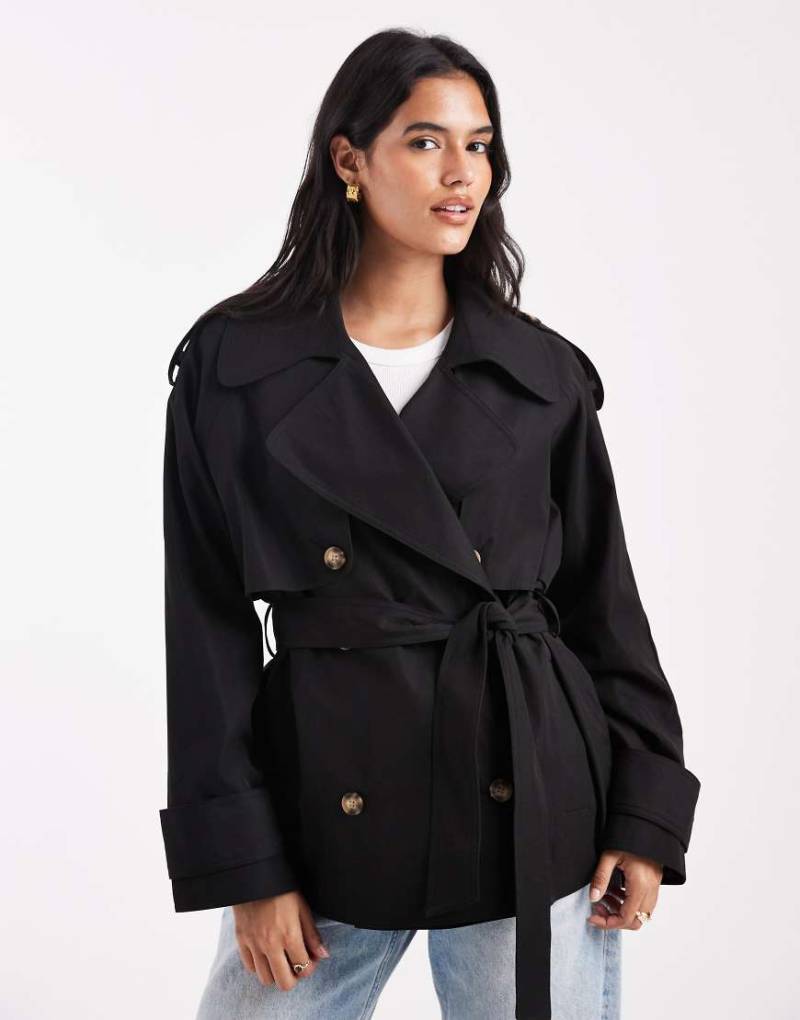 ASOS DESIGN - Kurzer Oversize-Trenchcoat in Schwarz mit Gürtel von ASOS DESIGN