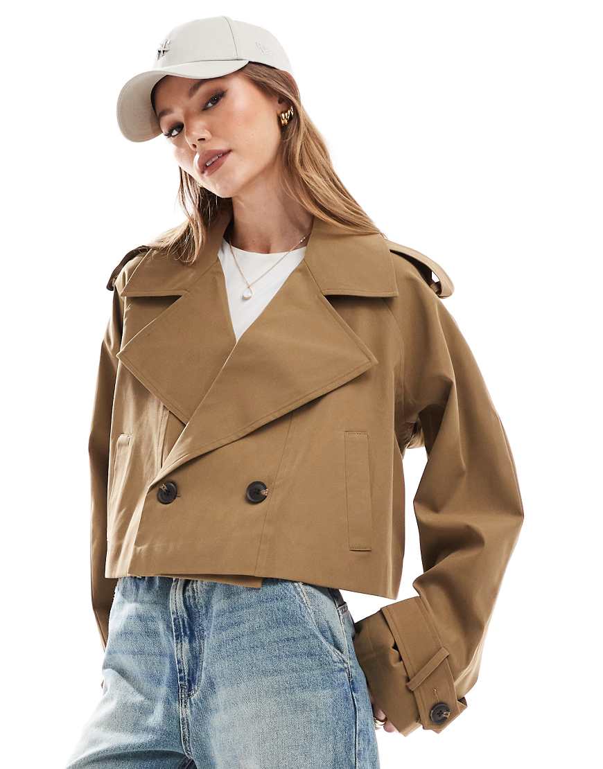 ASOS DESIGN - Kurzer Trenchcoat in Olivgrün ASOS DESIGN - Kurzer Trenchcoat in Olivgrün von ASOS DESIGN