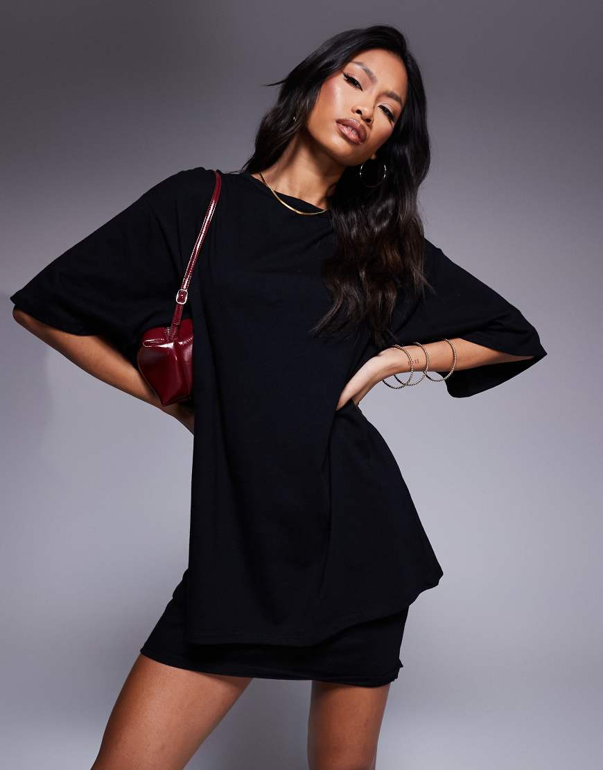 ASOS DESIGN - Kurzes 2-in-1-T-Shirt-Kleid in Schwarz von ASOS DESIGN
