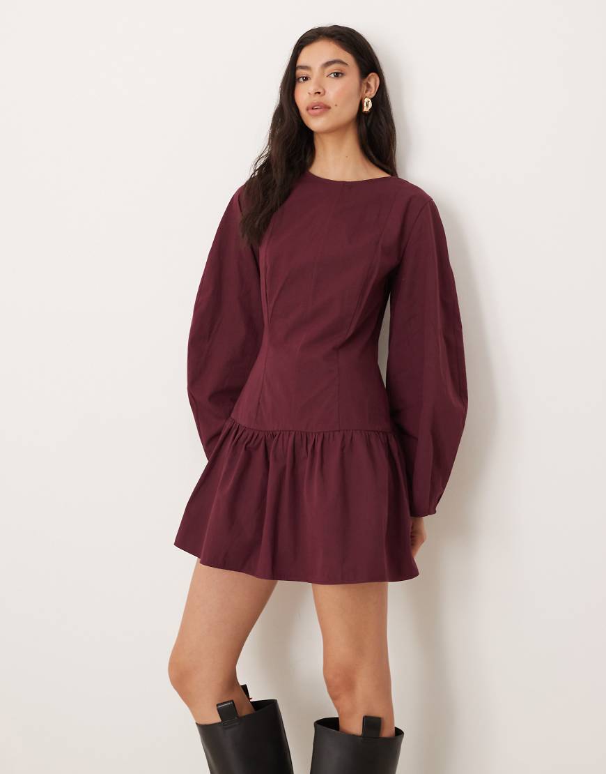 ASOS DESIGN - Kurzes Jeanskleid in Pflaume mit tiefer Taille und Cocoon-Ärmeln-Lila von ASOS DESIGN
