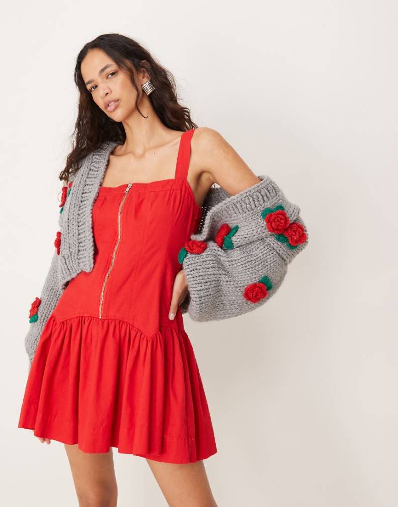 ASOS DESIGN - Kurzes Twill-Hängerkleid in Rot mit Reißverschluss vorn und Korsettsaum-Neutral von ASOS DESIGN