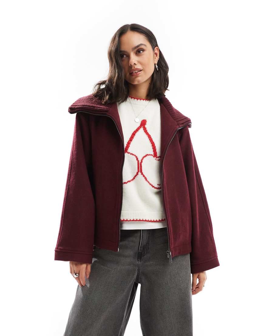 ASOS DESIGN - Kurzmantel in Burgunderrot mit Strickkragen-Grün von ASOS DESIGN