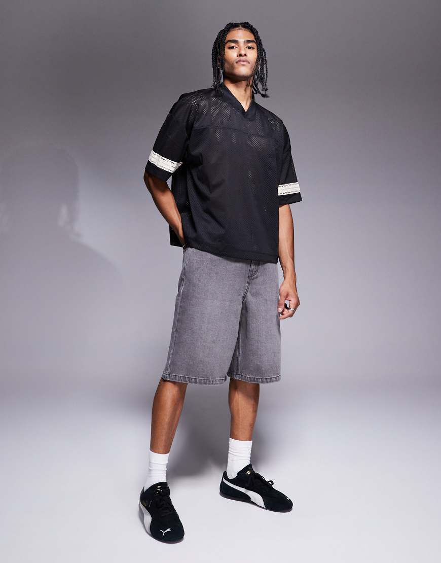 ASOS DESIGN - Länger geschnittene Jeans-Jorts in Dunkelgrau ASOS DESIGN - Länger geschnittene Jeans-Jorts in Dunkelgrau von ASOS DESIGN