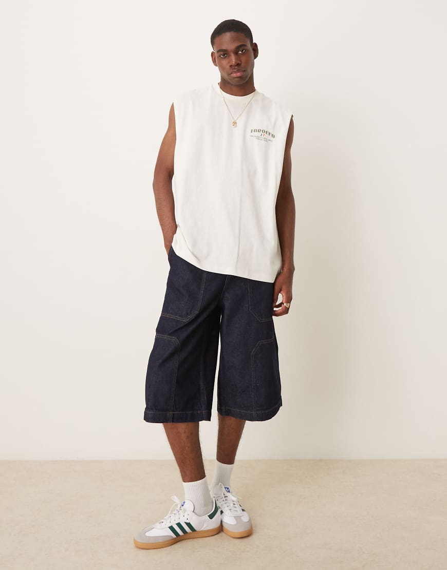 ASOS DESIGN - Länger geschnittene Jeans-Jorts in verwaschenem Mittelblau ASOS DESIGN - Länger geschnittene Jeans-Jorts in verwaschenem Mittelblau von ASOS DESIGN