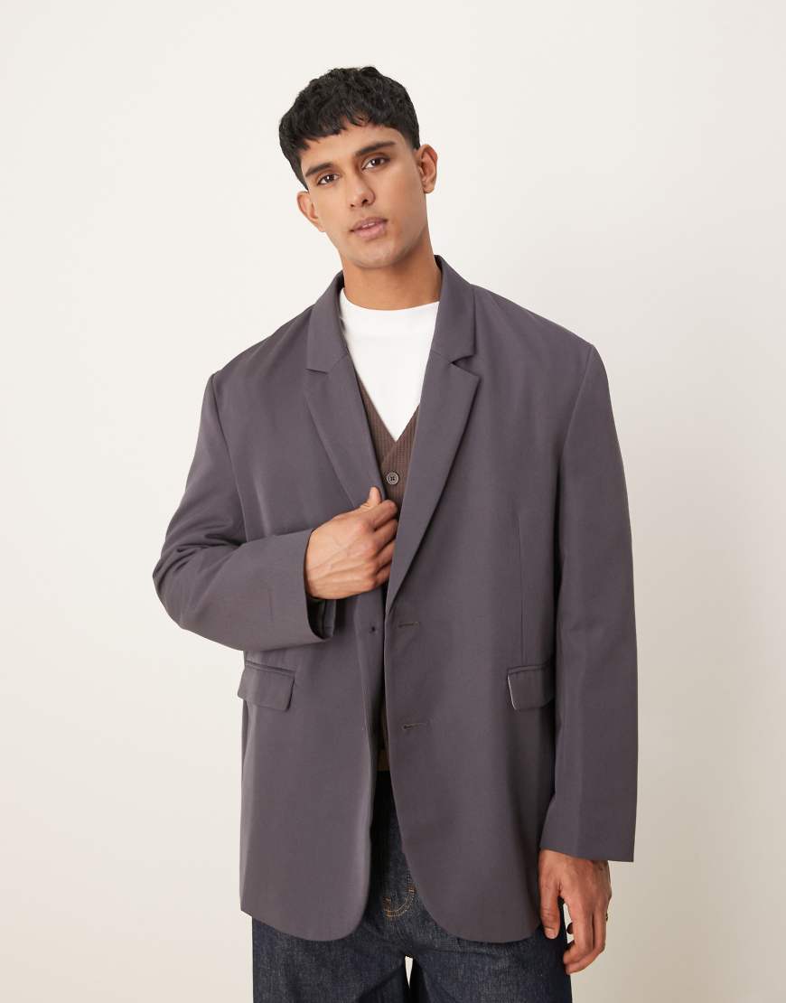 ASOS DESIGN - Lässig geschnittener Oversize-Blazer in Anthrazit-Grau ASOS DESIGN - Lässig geschnittener Oversize-Blazer in Anthrazit-Grau von ASOS DESIGN