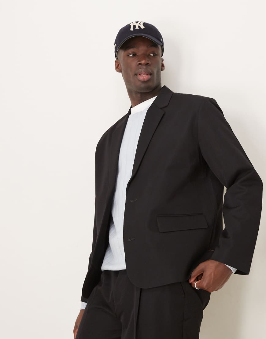 ASOS DESIGN - Lässige, kastig geschnittene Anzugjacke aus Twill in Schwarz von ASOS DESIGN